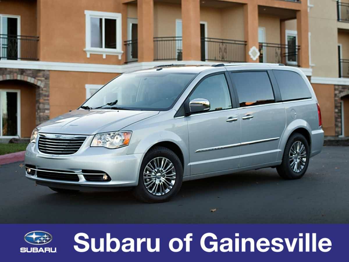 2015 Chrysler Town & Country Touring — Minivan — 128,494 mi — Gainesville,, FL