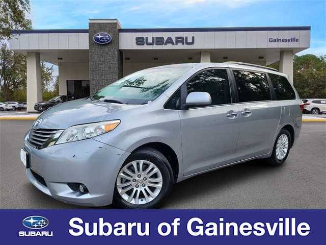 2017 Toyota Sienna XLE Premium — Minivan — 134,743 mi — Gainesville,, FL