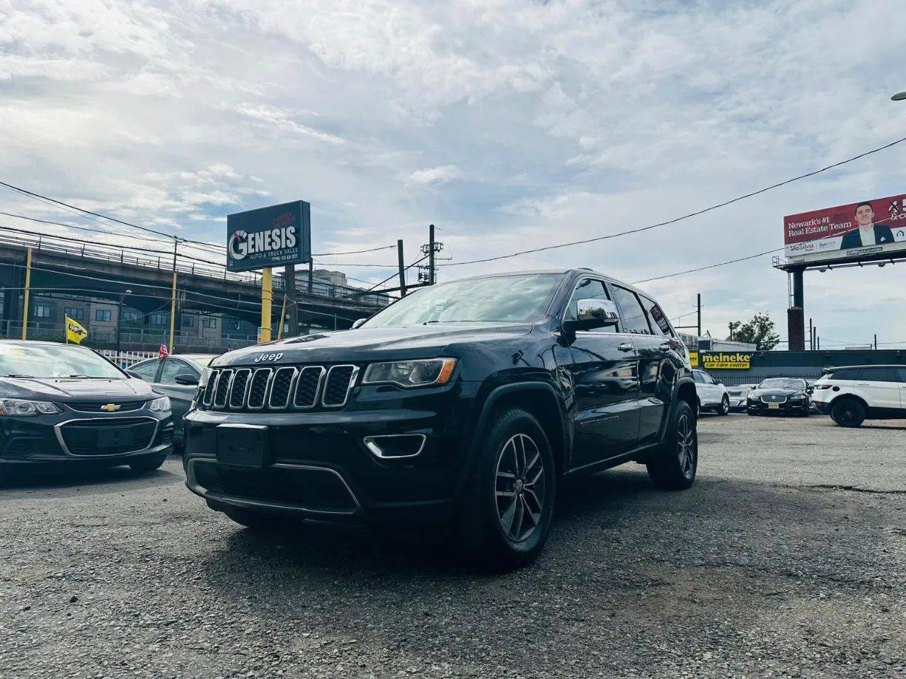 2017 Jeep Grand Cherokee Limited — SUV — 94,516 mi — Newark, NJ