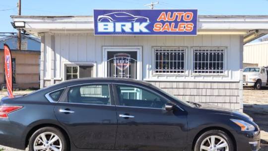 2015 Nissan Altima 2.5 SL — Sedan — 124,216 mi — Springfield, IL