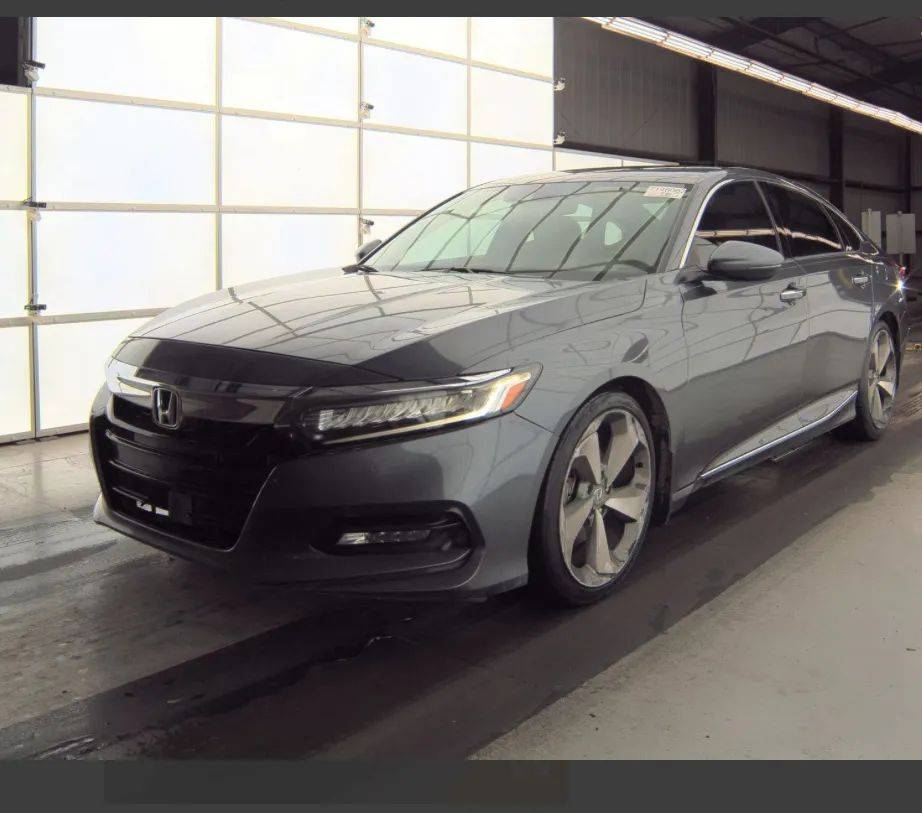 2018 Honda Accord Touring — Sedan — 114,572 mi — Fredricksburg, VA