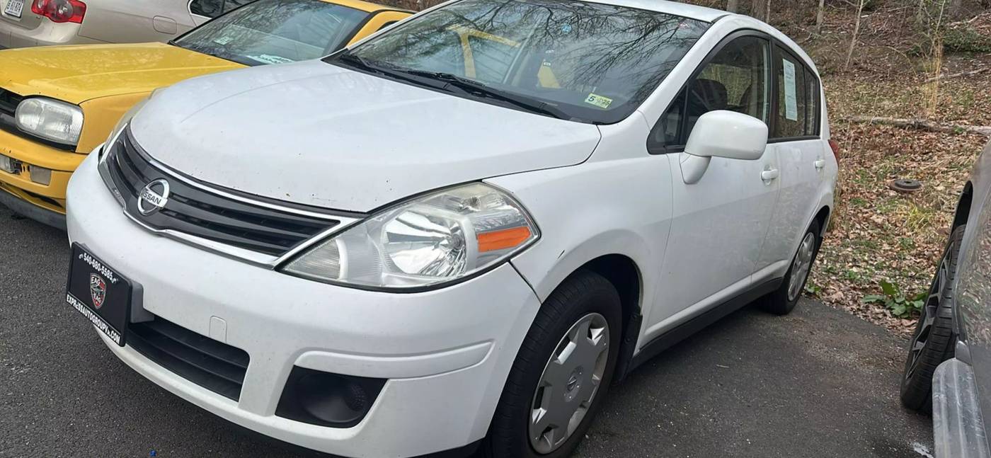 2011 Nissan Versa 1.8 S — Hatchback — 112,300 mi — Fredricksburg, VA