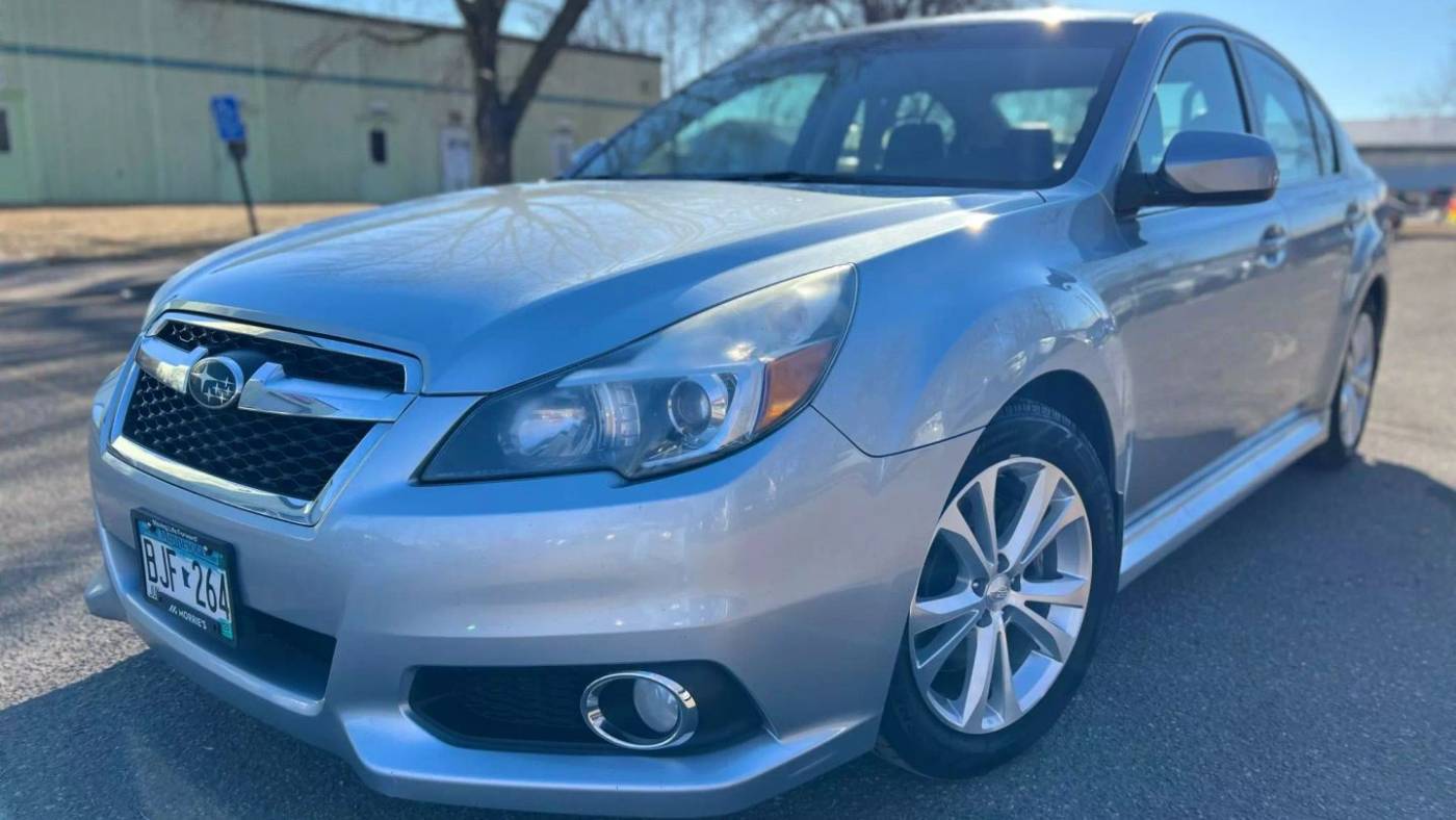 2013 Subaru Legacy 3.6R Limited — Sedan — 123,499 mi — Forest Lake, MN