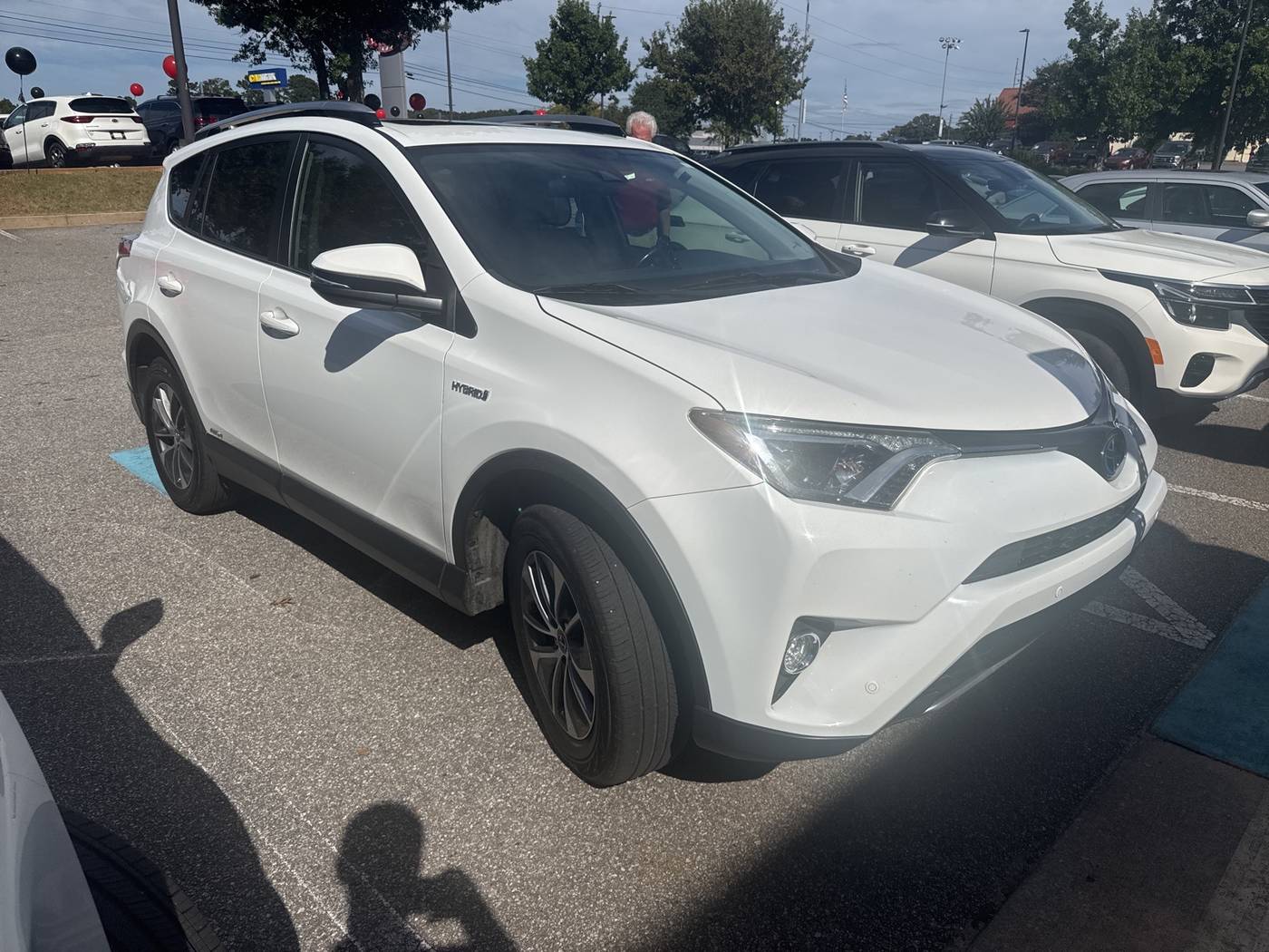 2018 Toyota RAV4 Hybrid XLE — SUV — 128,293 mi — Athens, GA