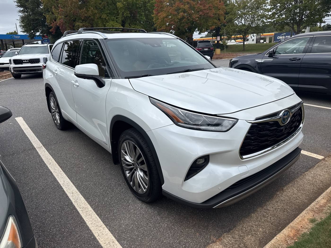 2022 Toyota Highlander Hybrid Platinum — SUV — 50,165 mi — Athens, GA