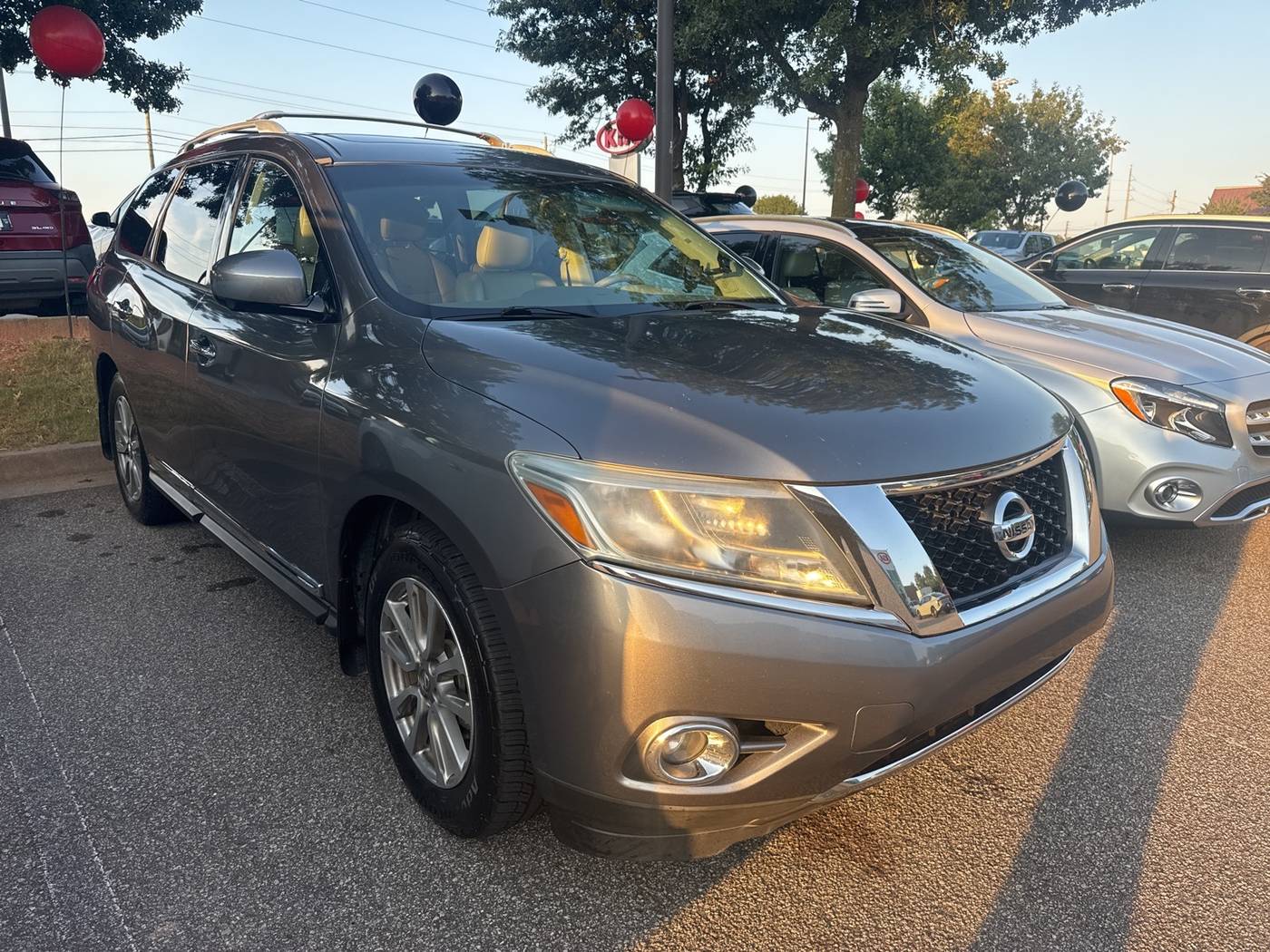 2015 Nissan Pathfinder SL — SUV — 110,555 mi — Athens, GA
