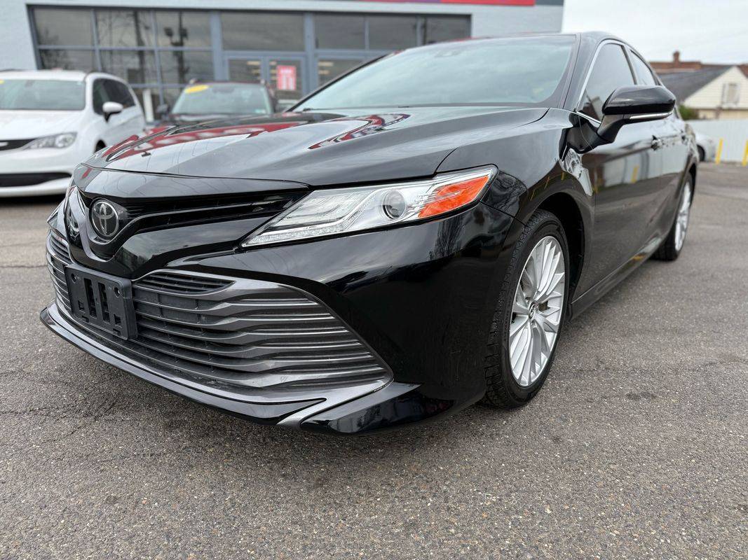 2019 Toyota Camry XLE — Sedan — 58,825 mi — Philadelphia, PA