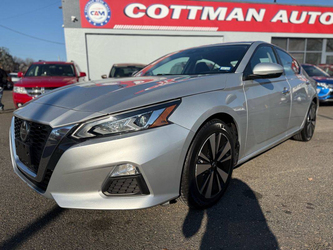 2022 Nissan Altima SV — Sedan — 64,765 mi — Philadelphia, PA