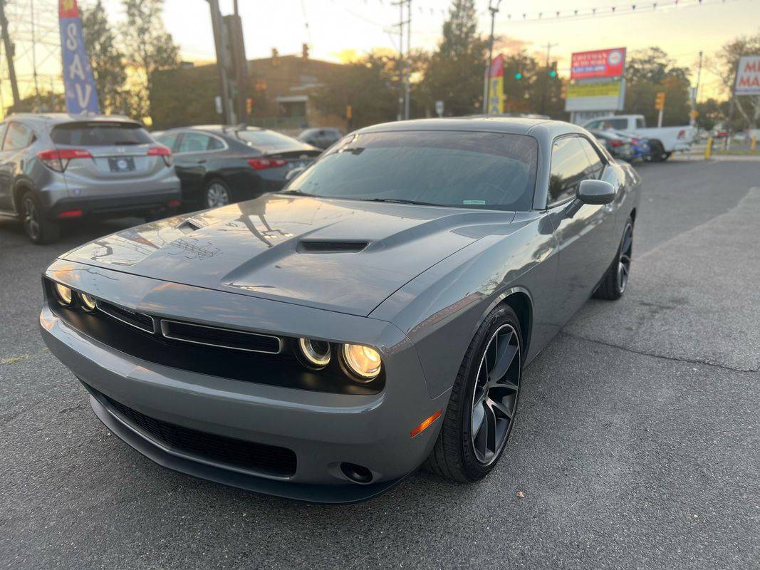 2018 Dodge Challenger SXT — Coupe — 59,890 mi — Philadelphia, PA