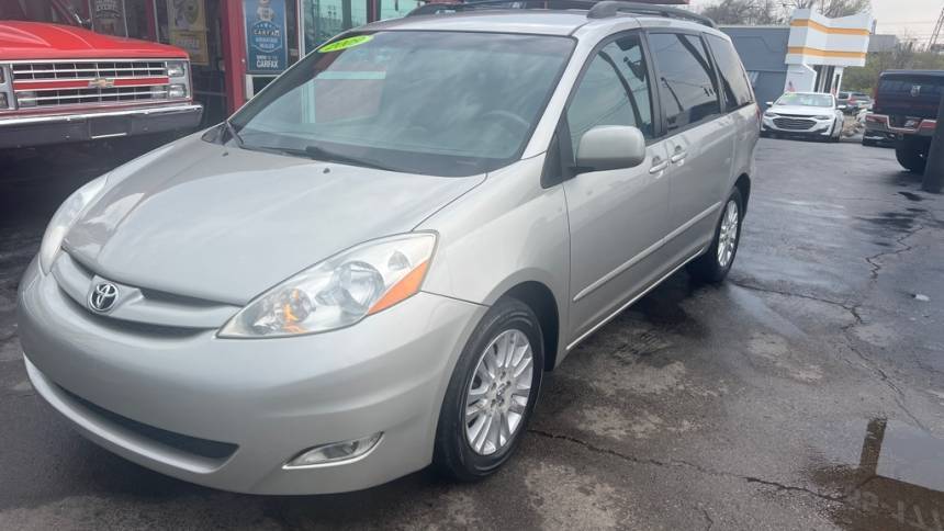 2009 Toyota Sienna XLE — Minivan — 148,650 mi — Lexington, KY
