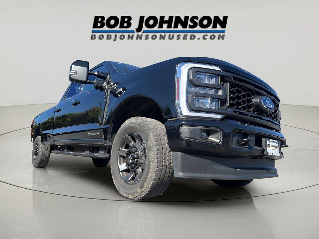 2024 Ford Super Duty F-350 LARIAT — Pickup Truck — 16,235 mi — Watertown, NY