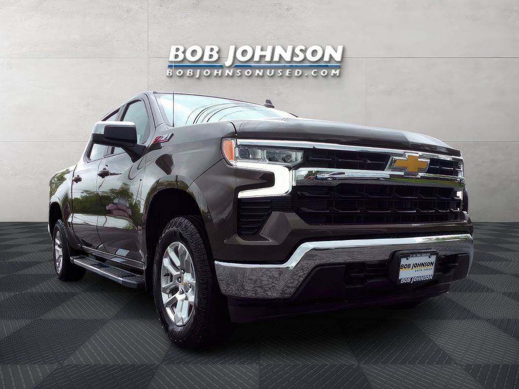 2023 Chevrolet Silverado 1500 LT — Pickup Truck — 19,741 mi — Watertown, NY