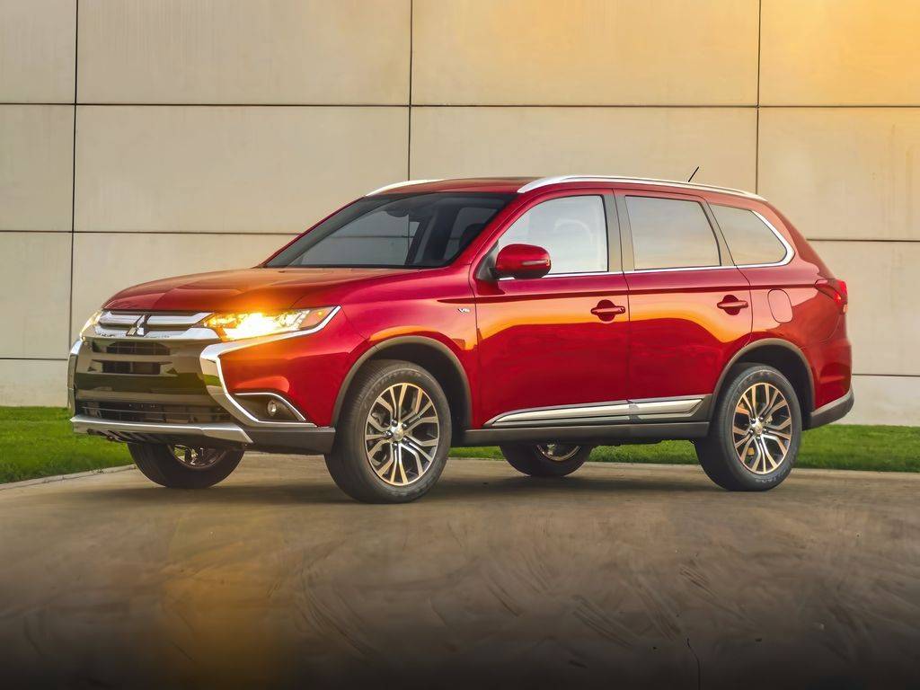 2018 Mitsubishi Outlander ES — SUV — 122,295 mi — Watertown, NY