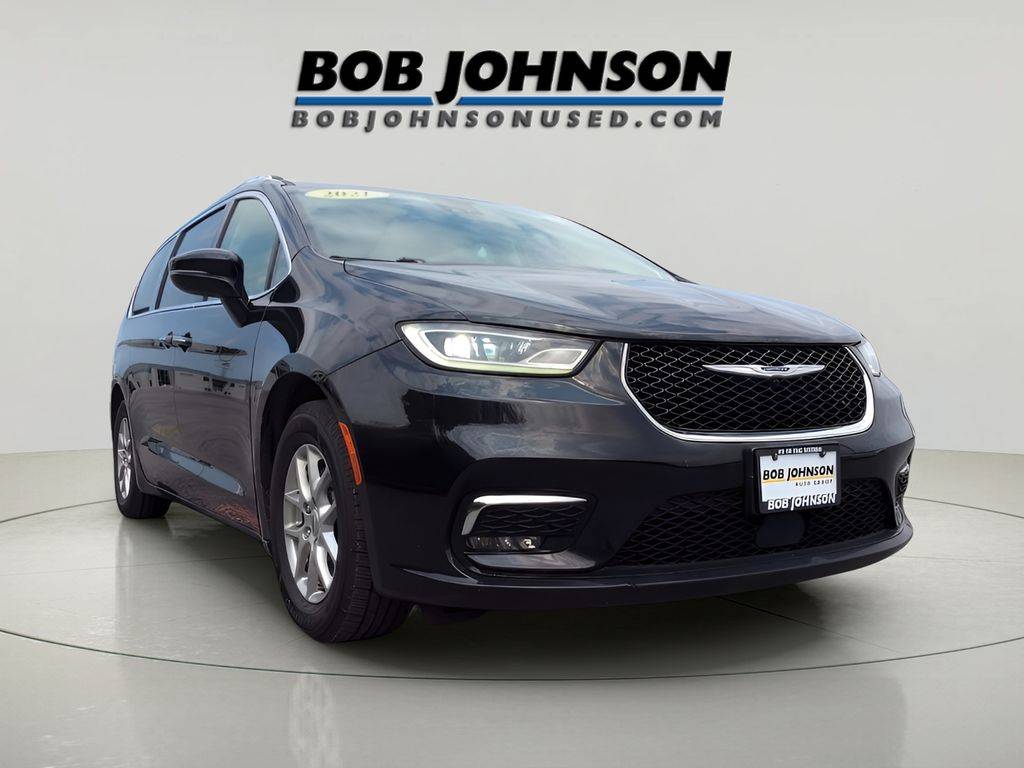 2021 Chrysler Pacifica Touring L — Minivan — 50,903 mi — Watertown, NY