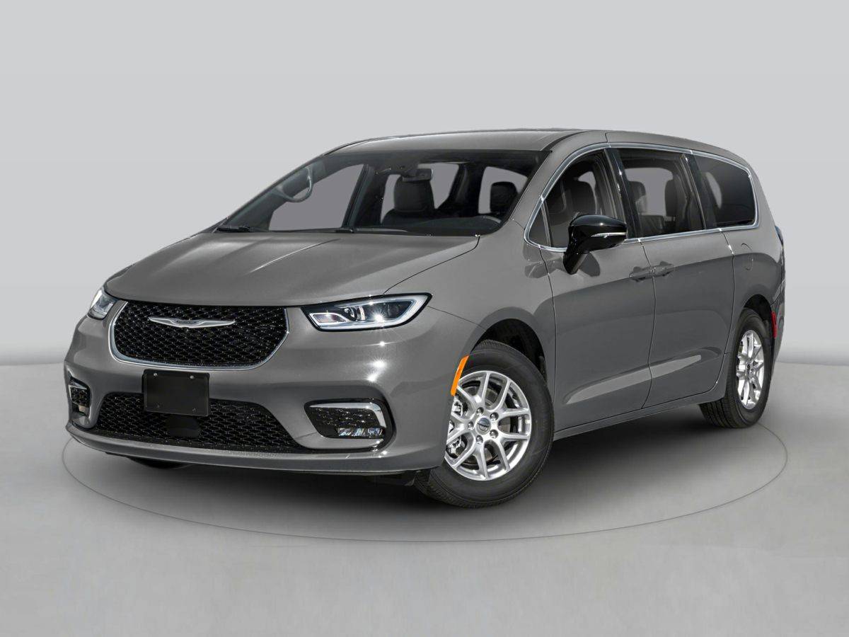 2025 Chrysler Pacifica Select — Minivan — 16,056 mi — Watertown, NY