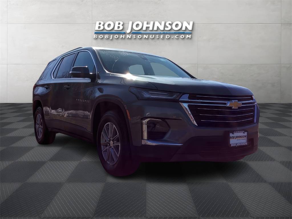 2022 Chevrolet Traverse LT Cloth — SUV — 19,898 mi — Watertown, NY