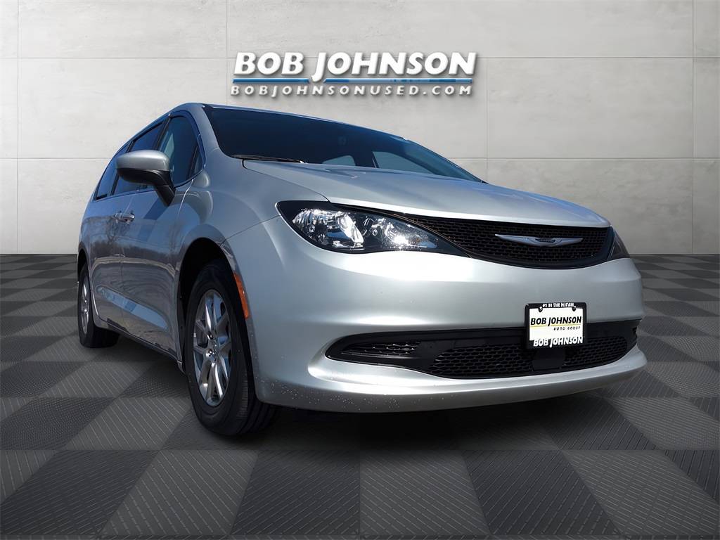 2023 Chrysler Voyager LX — Minivan — 43,101 mi — Watertown, NY