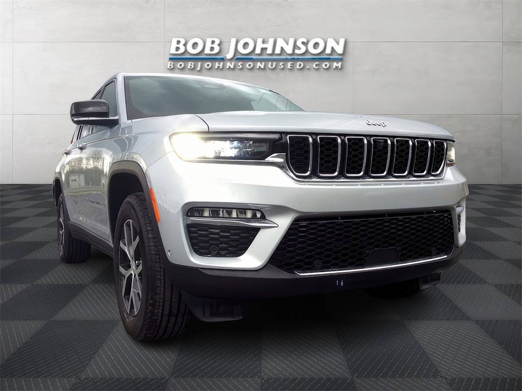 2023 Jeep Grand Cherokee Limited — SUV — 19,106 mi — Watertown, NY