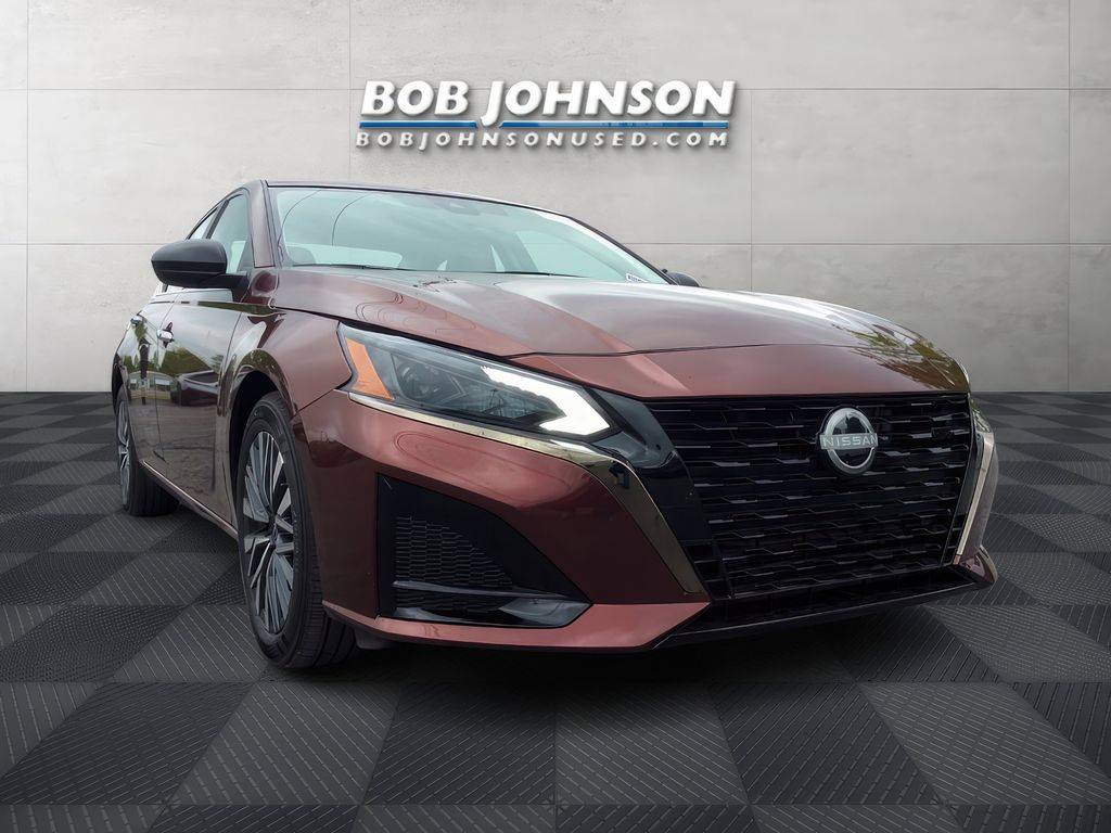 2025 Nissan Altima SV — Sedan — 3,188 mi — Watertown, NY