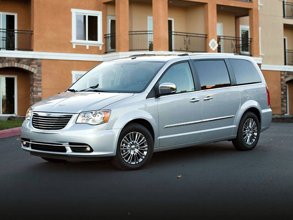 2016 Chrysler Town & Country Touring — Minivan — 117,898 mi — Watertown, NY