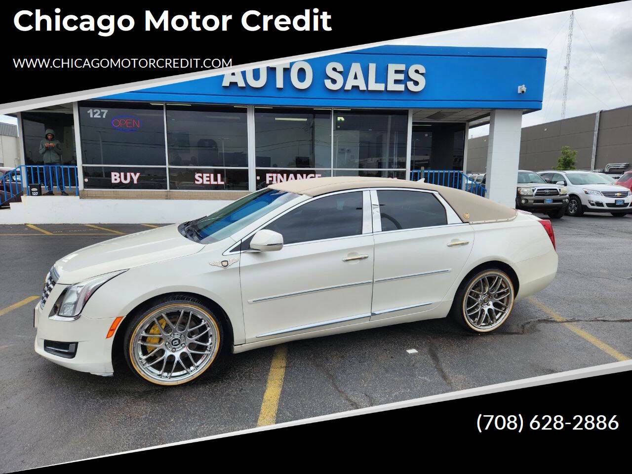 2013 Cadillac XTS Standard — Sedan — 104,598 mi — south holland, IL