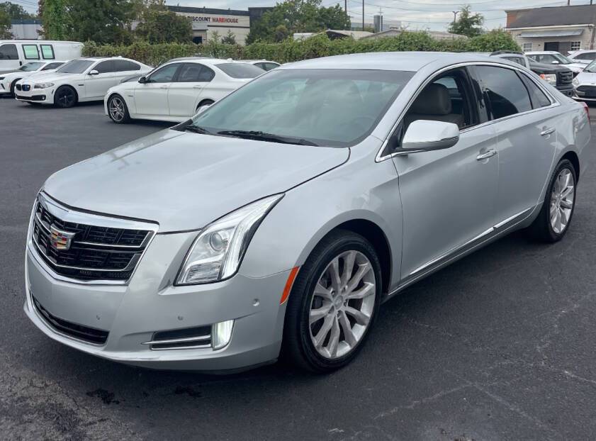 2017 Cadillac XTS Luxury — Sedan — 114,067 mi — south holland, IL