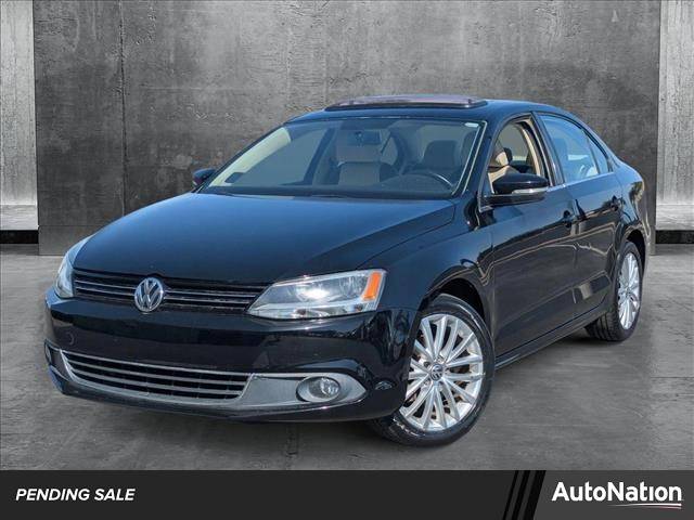 2013 Volkswagen Jetta SEL — Sedan — 106,730 mi — Chandler, AZ