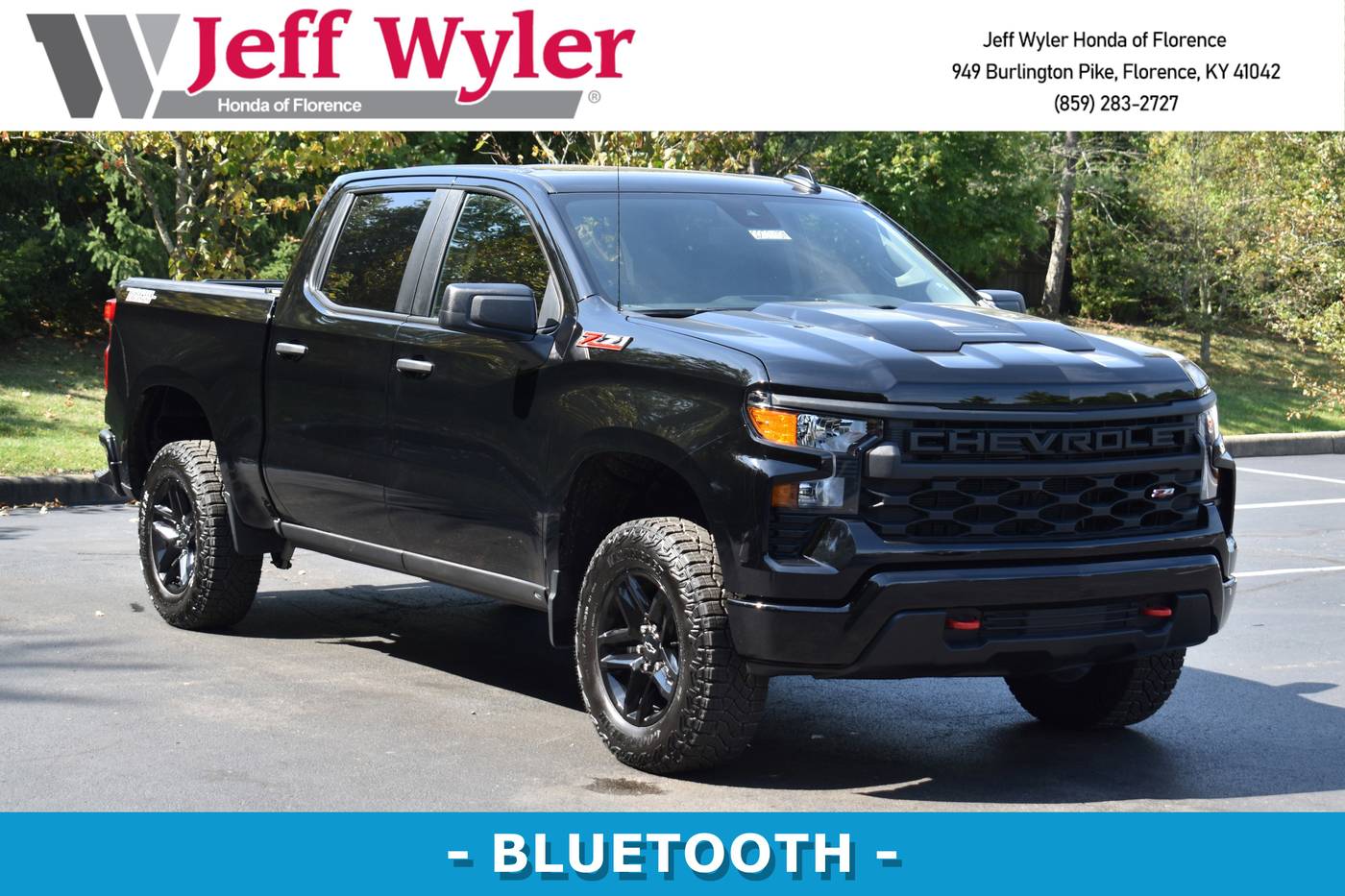 2025 Chevrolet Silverado 1500 Custom Trail Boss — Pickup Truck — 1,942 mi — Florence, KY