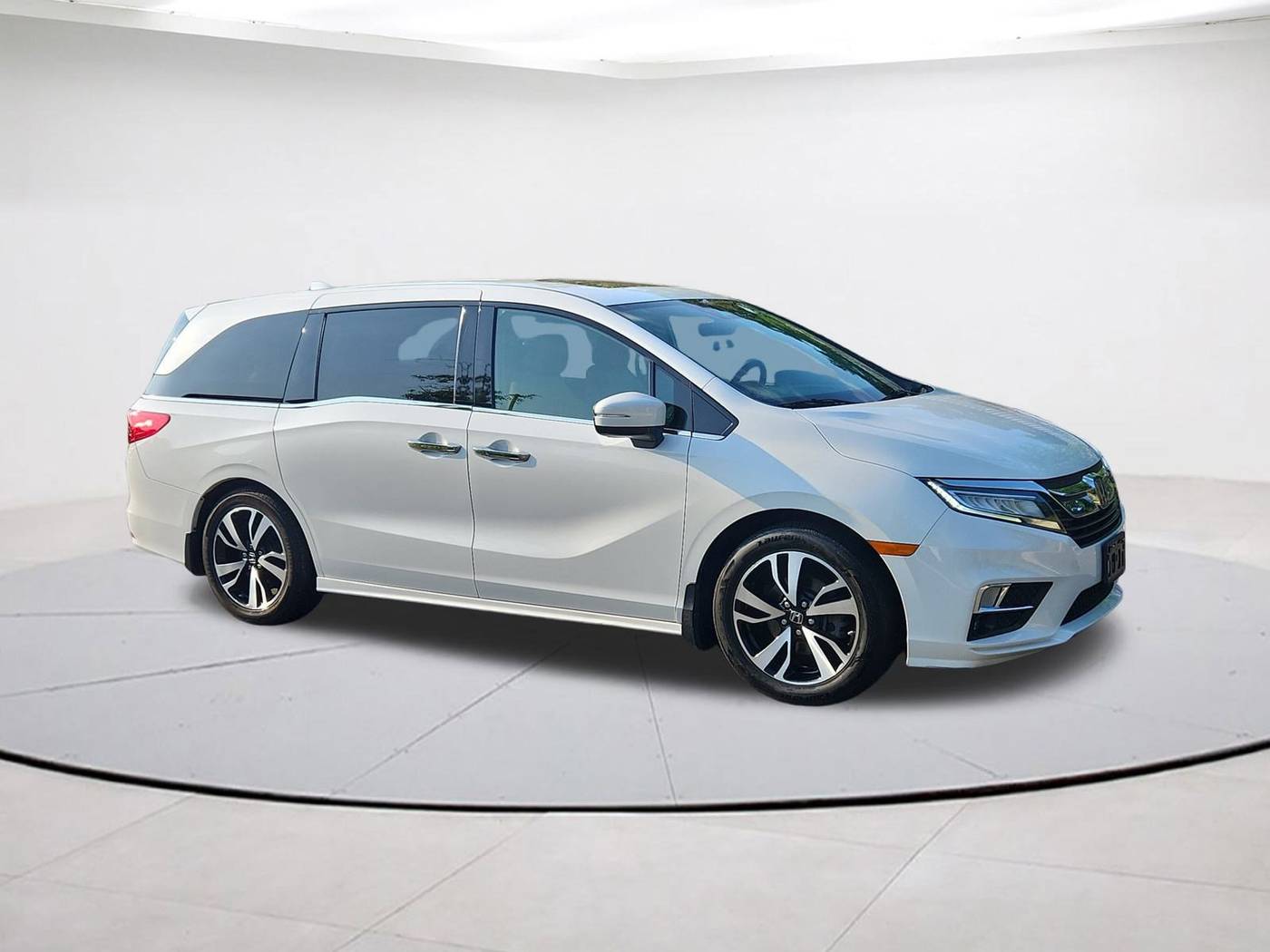 2020 Honda Odyssey Elite — Minivan — 76,787 mi — Falls Church, VA