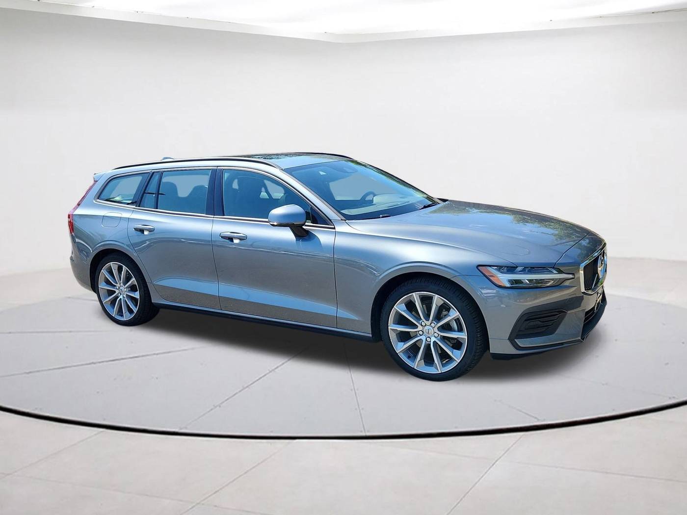 2020 Volvo V60 Momentum — Wagon — 47,450 mi — Falls Church, VA