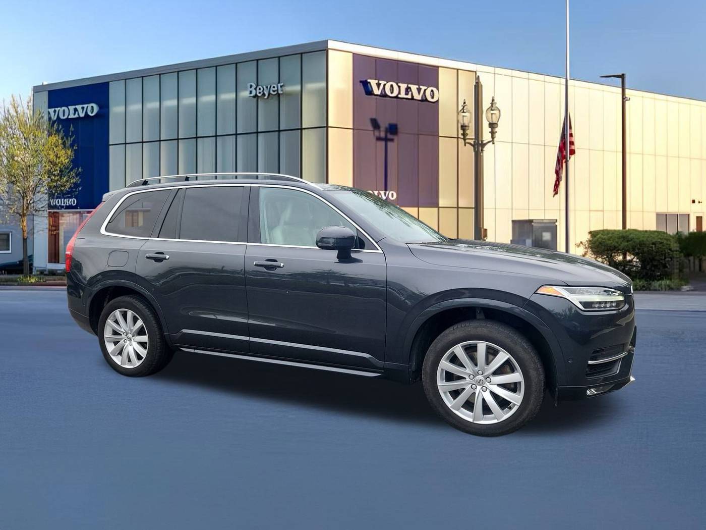 2017 Volvo XC90 Momentum — SUV — 89,456 mi — Falls Church, VA