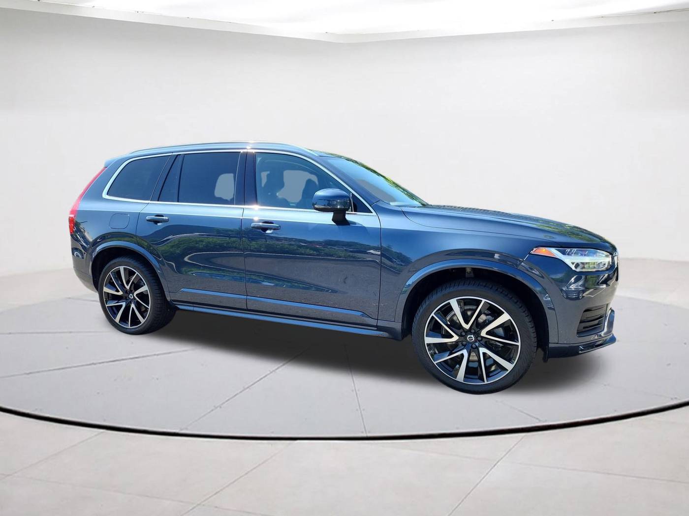 2021 Volvo XC90 Momentum — SUV — 65,602 mi — Falls Church, VA