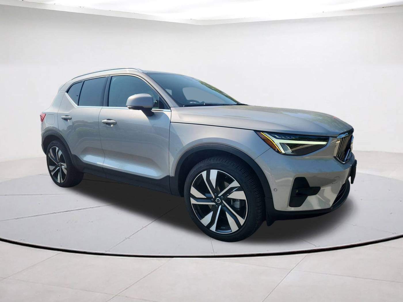 2023 Volvo XC40 Plus — SUV — 11,207 mi — Falls Church, VA