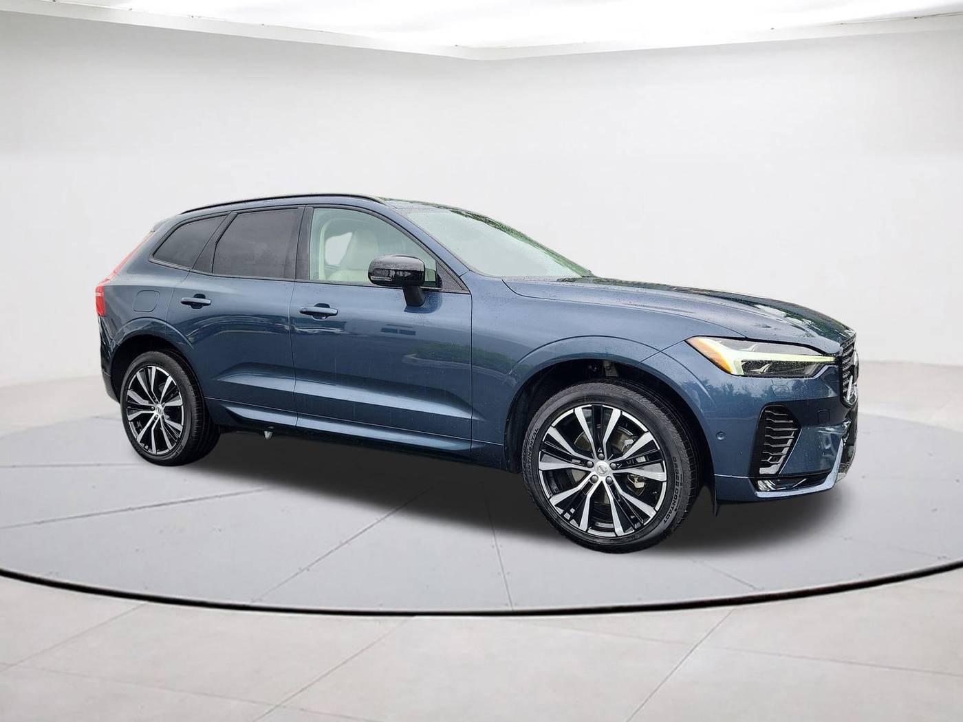 2024 Volvo XC60 Ultimate — SUV — 3,974 mi — Falls Church, VA