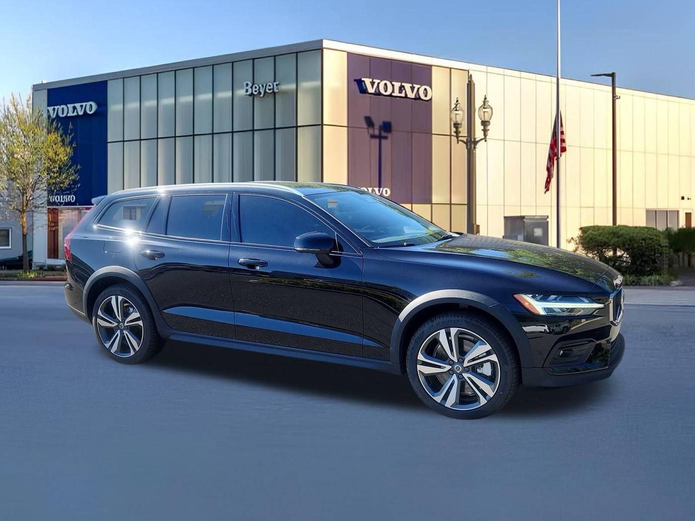2025 Volvo V60 Cross Country Plus — Wagon — 5,254 mi — Falls Church, VA