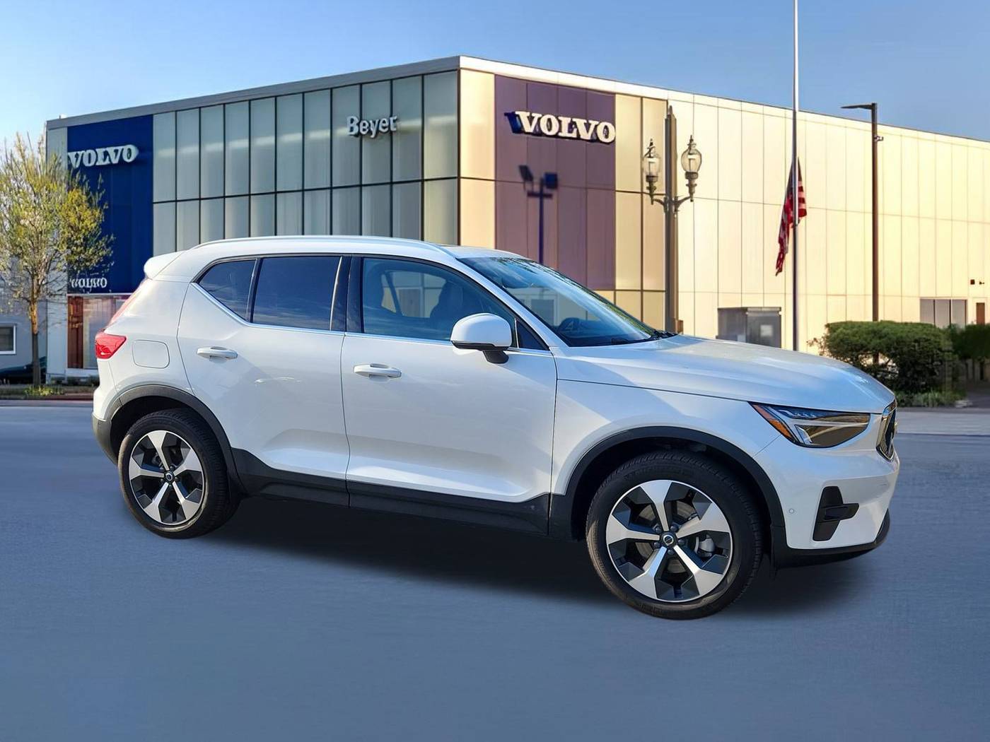 2025 Volvo XC40 Plus — SUV — 17,073 mi — Falls Church, VA
