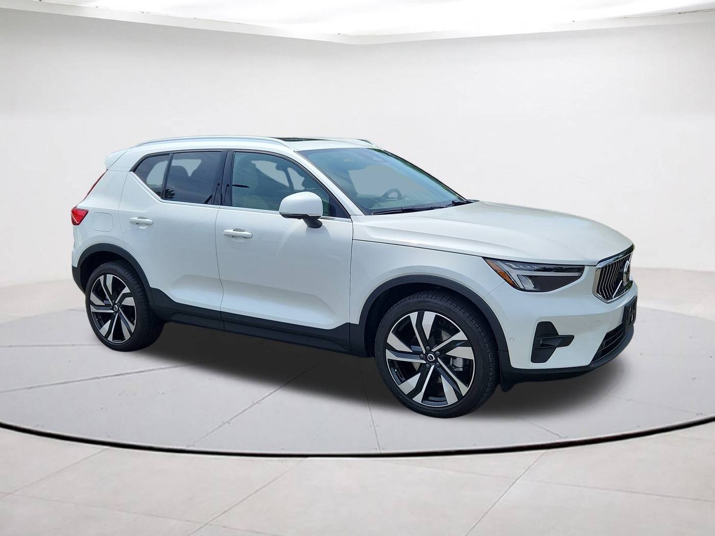 2023 Volvo XC40 Ultimate — SUV — 19,356 mi — Falls Church, VA