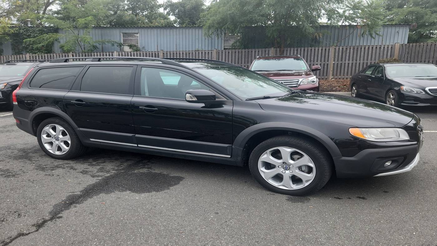 2016 Volvo XC70 T5 Drive-E Premier — Wagon — 129,503 mi — Falls Church, VA