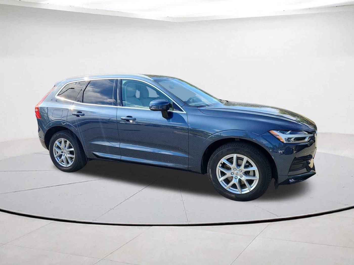 2021 Volvo XC60 Momentum — SUV — 46,678 mi — Falls Church, VA