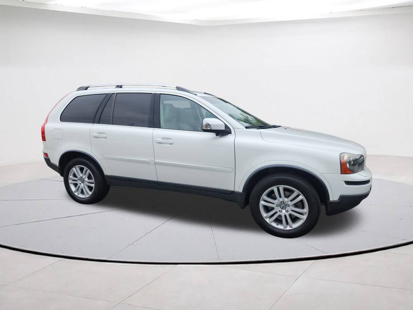 2011 Volvo XC90 3.2L — SUV — 137,856 mi — Falls Church, VA