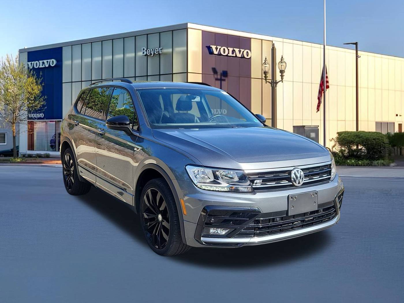 2020 Volkswagen Tiguan SE R-Line Black — SUV — 21,156 mi — Falls Church, VA