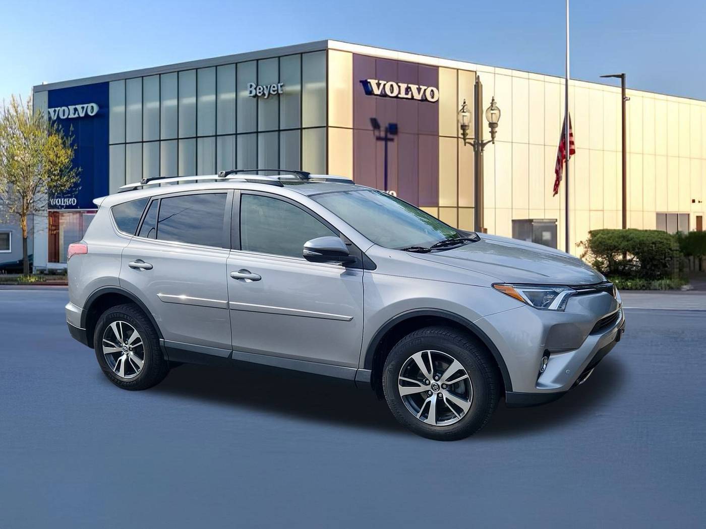 2018 Toyota RAV4 XLE — SUV — 74,711 mi — Falls Church, VA