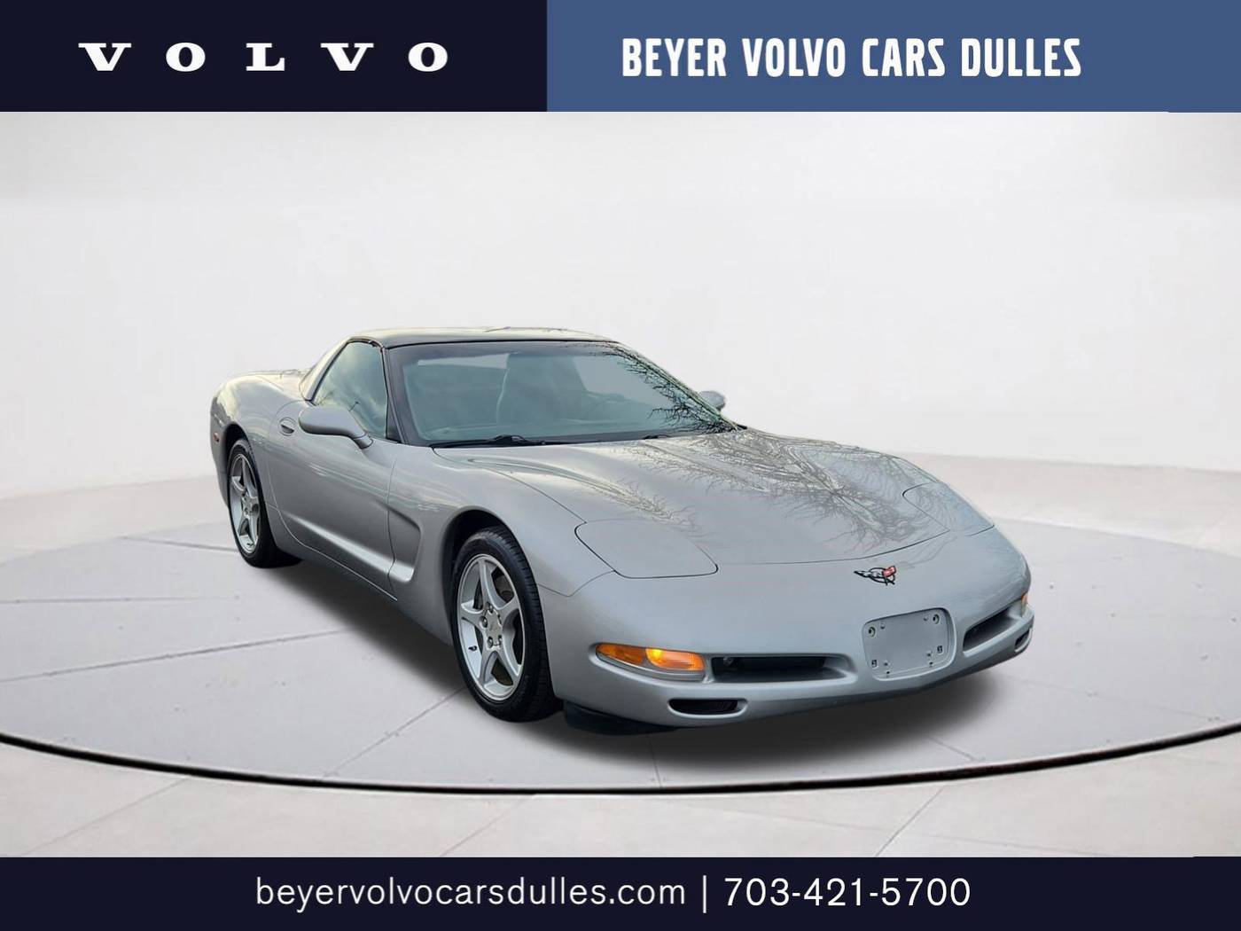 2004 Chevrolet Corvette Base