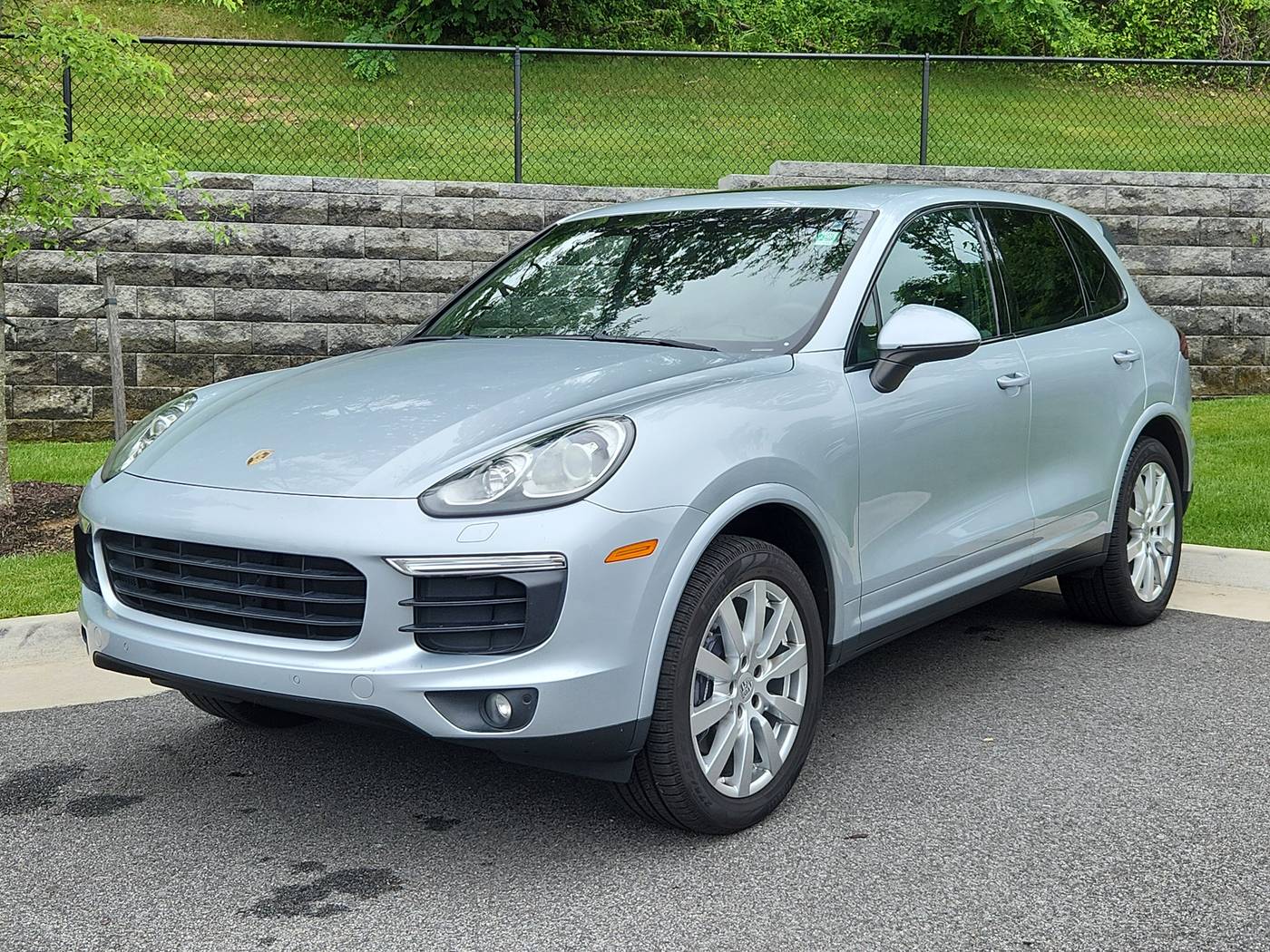 2017 Porsche Cayenne Platinum Ed. — SUV — 76,579 mi — Alexandria, VA