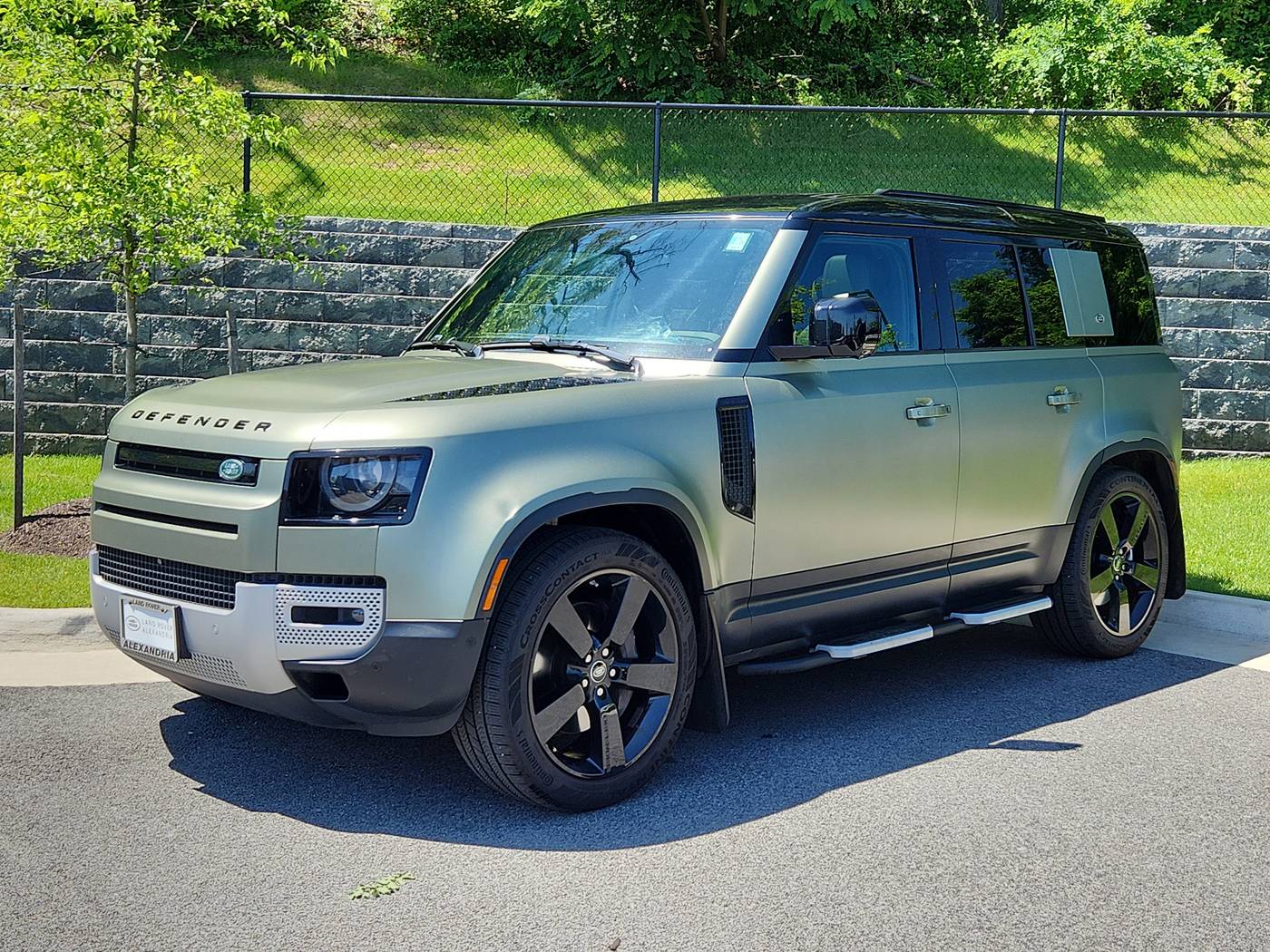 2021 Land Rover Defender SE — SUV — 57,054 mi — Alexandria, VA