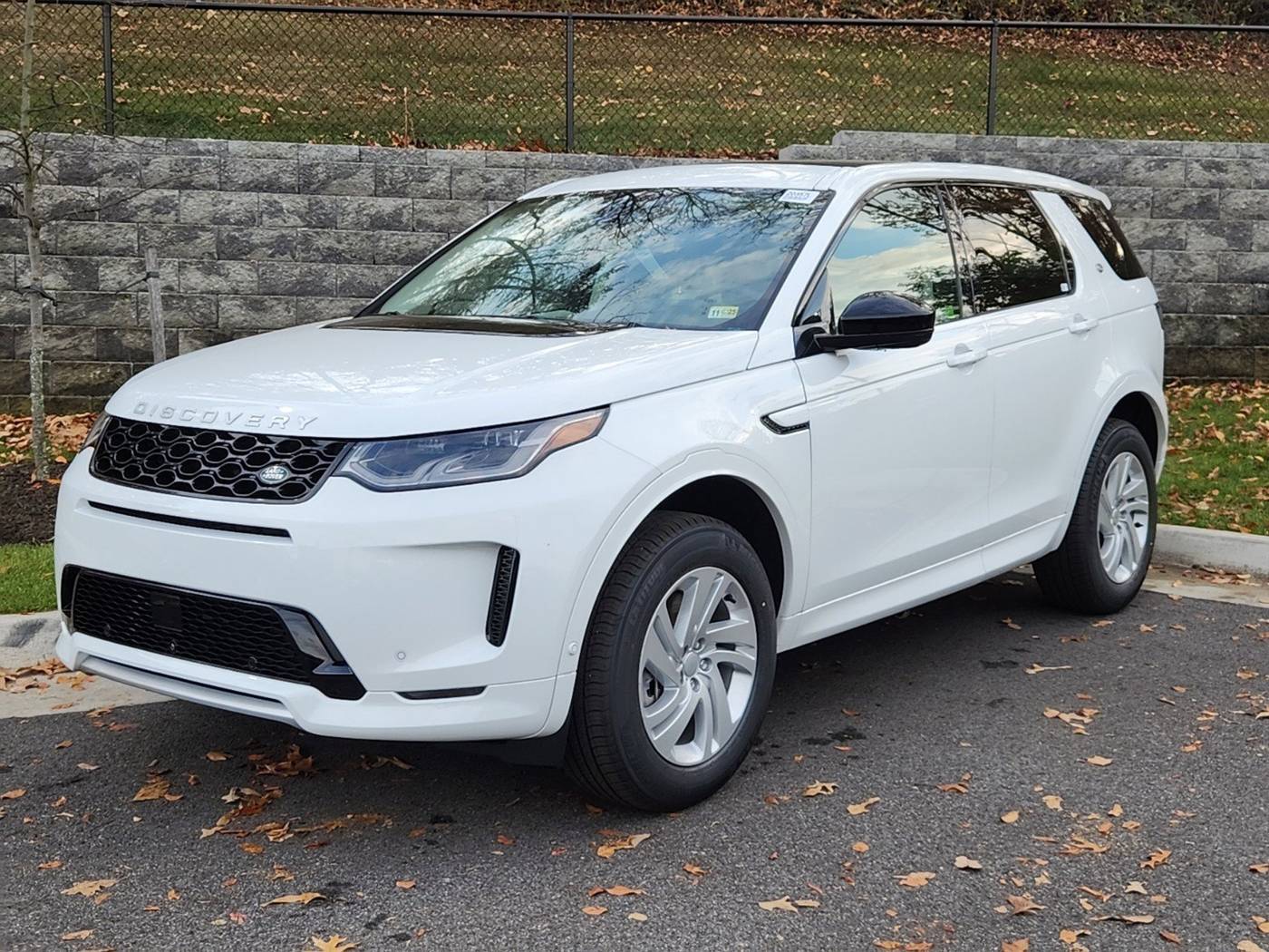 2025 Land Rover Discovery Sport S — SUV — 2,498 mi — Alexandria, VA