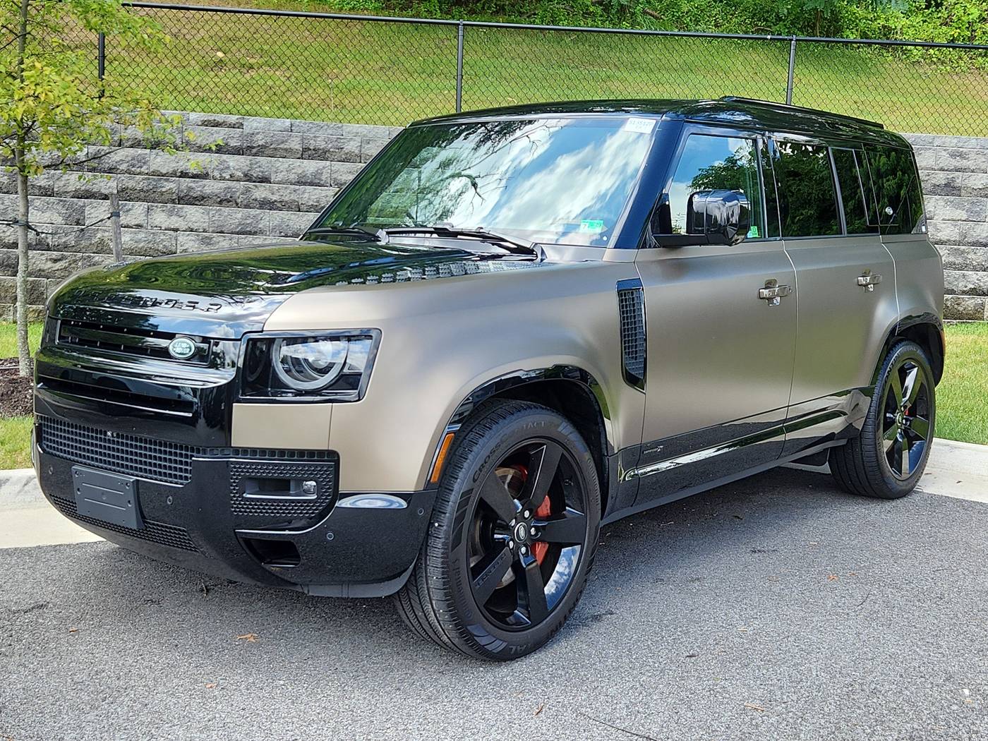 2024 Land Rover Defender X — SUV — 14,000 mi — Alexandria, VA