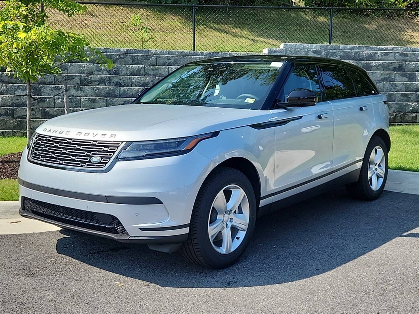 2025 Land Rover Range Rover Velar S — SUV — 5,587 mi — Alexandria, VA