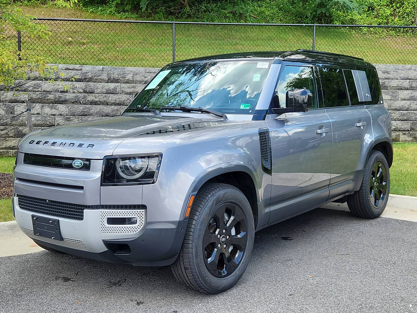 2022 Land Rover Defender SE — SUV — 75,804 mi — Alexandria, VA