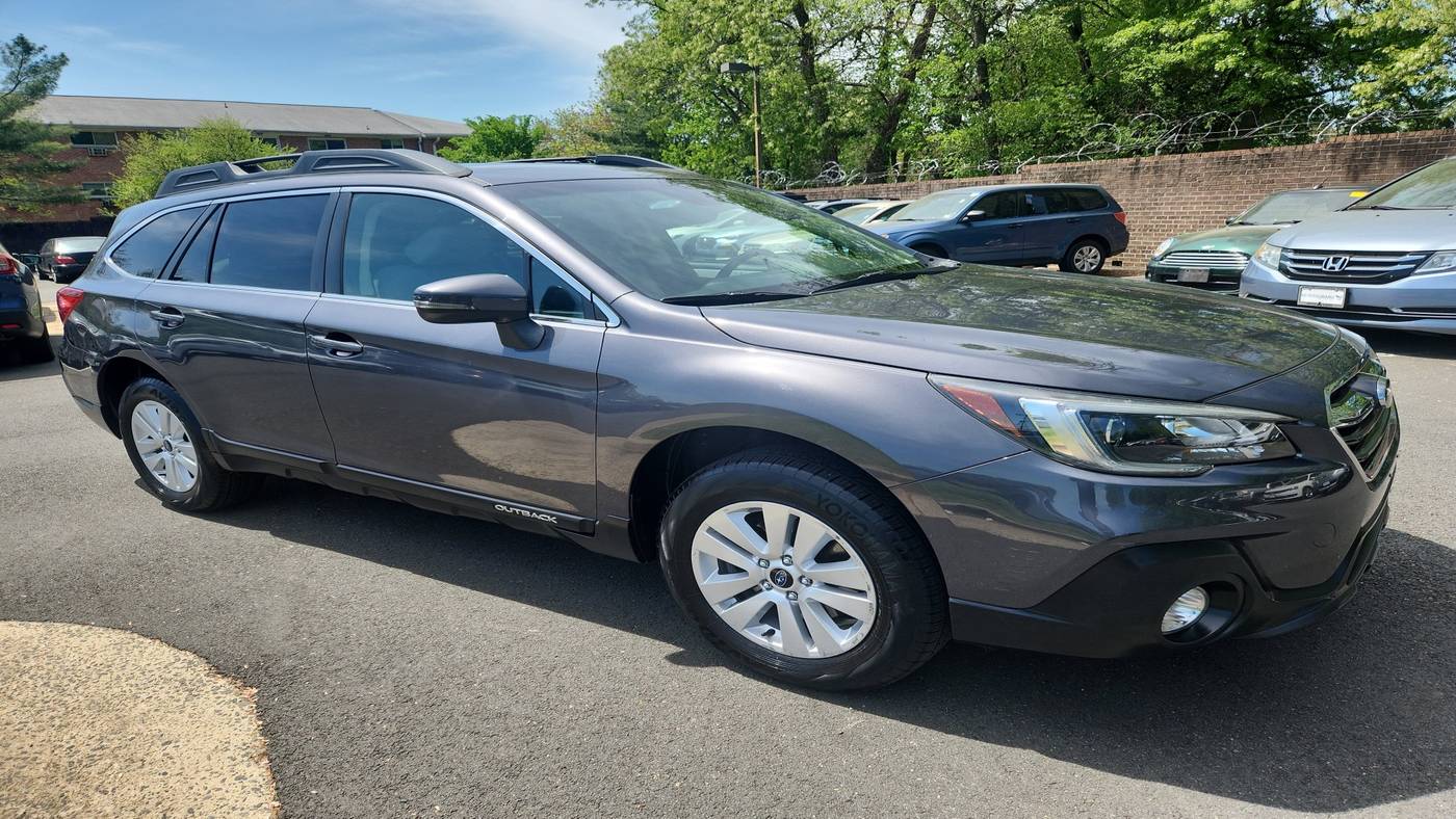 2019 Subaru Outback 2.5i Premium — SUV — 42,891 mi — Alexandria, VA